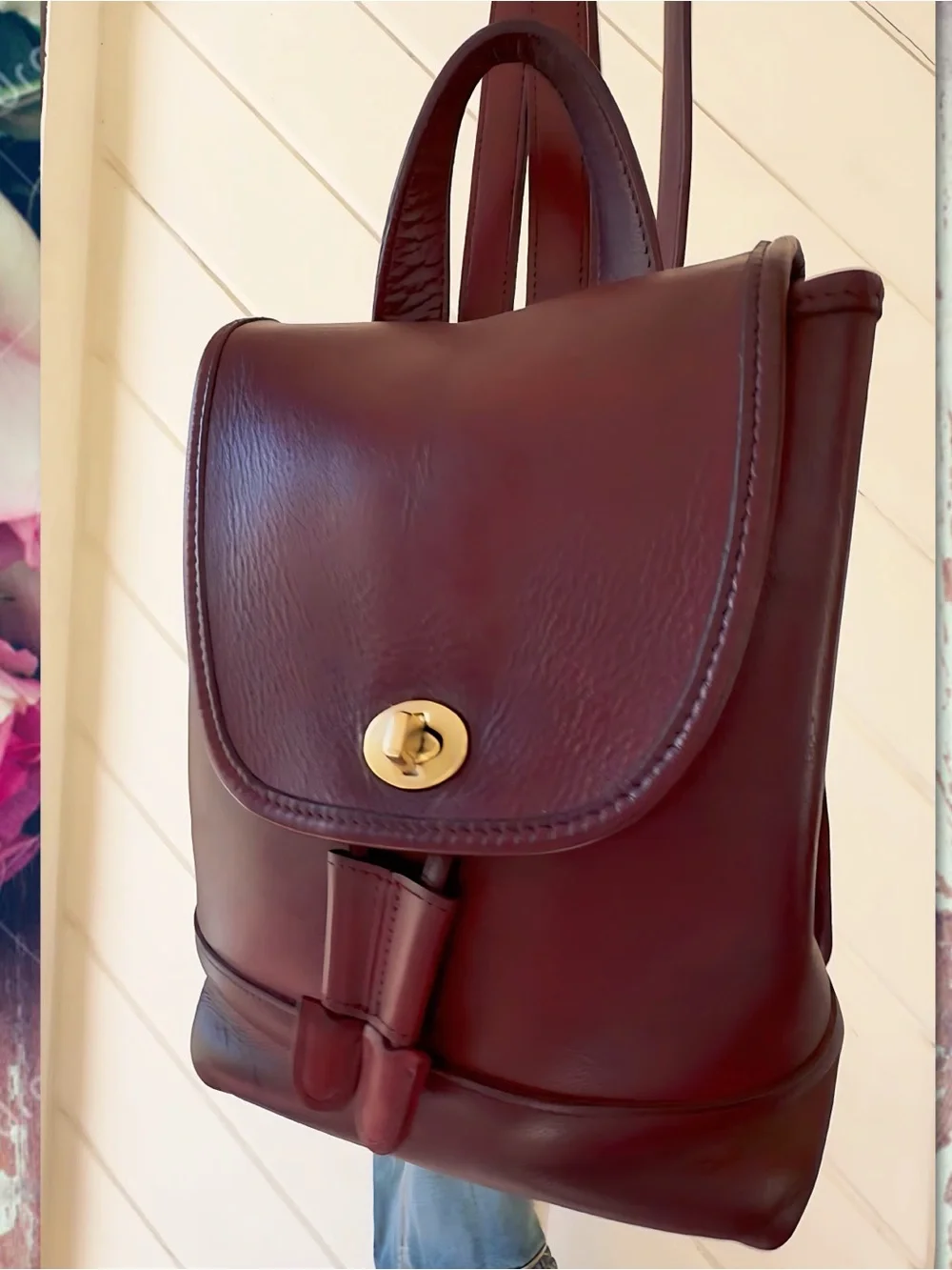VINTAGE COACH BURGUNDY DAYPACK / BACKPACK 9960